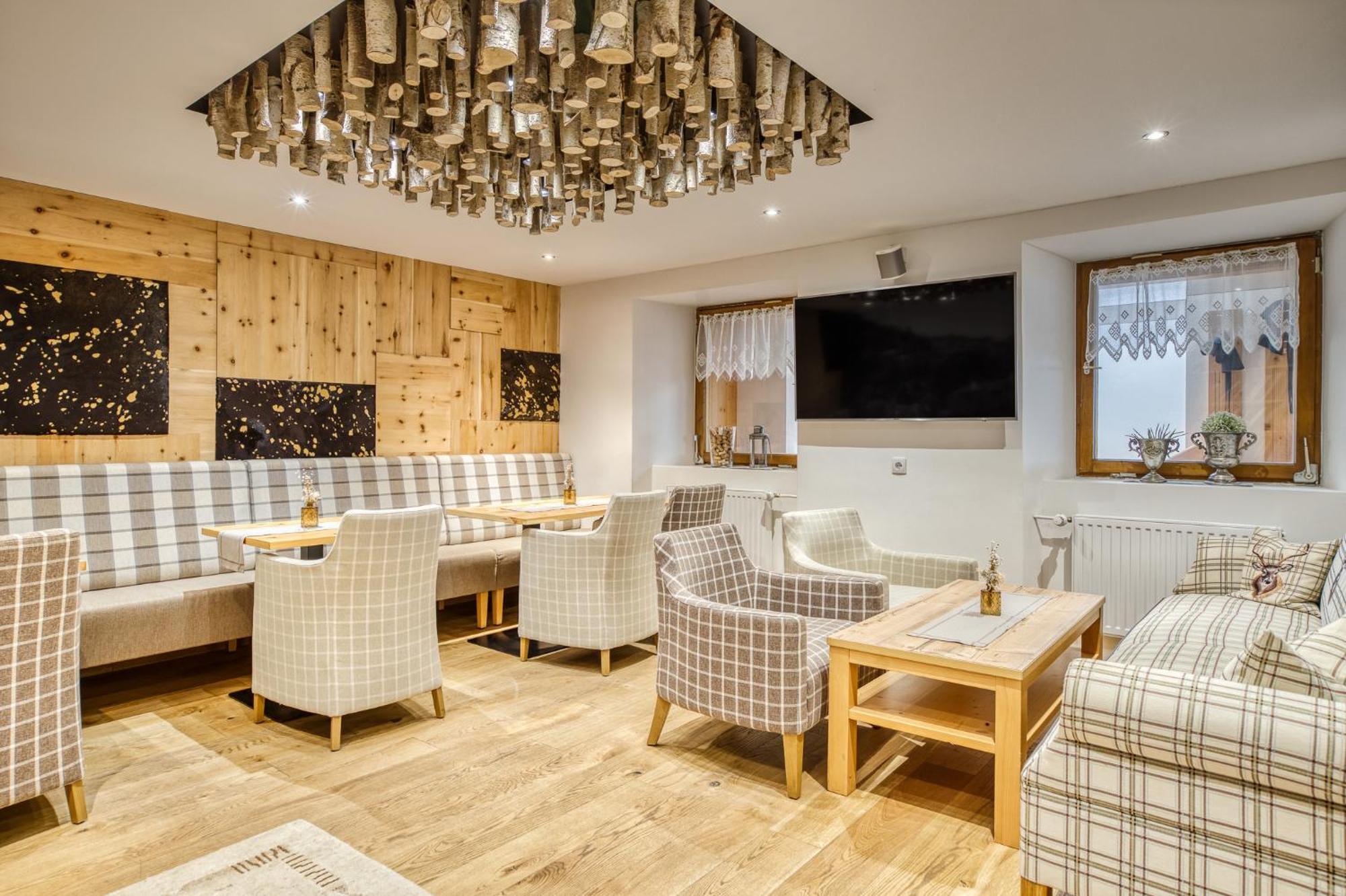 Hotel Jaegerhof 외치 외부 사진